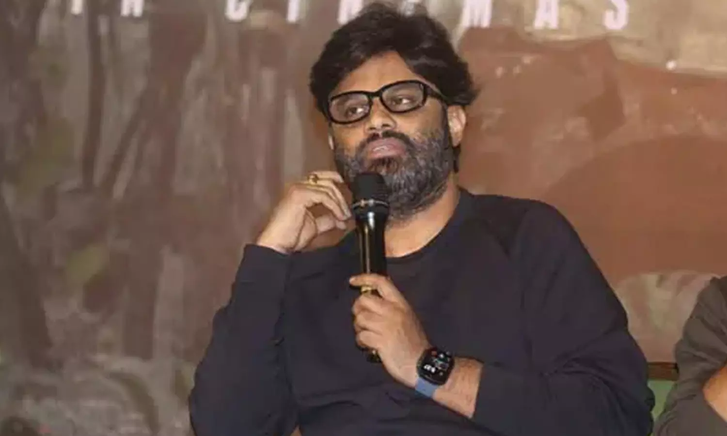 నాగవంశీ పుష్ప కామెంట్స్.. మళ్లీ ఆ రచ్చ ఎందుకు? నాగవంశీ పుష్ప కామెంట్స్.. మళ్లీ ఆ రచ్చ ఎందుకు?