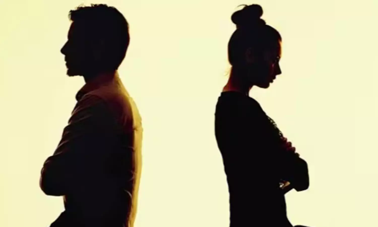 విడిపోయిన భార్యకు భరణం.. భర్తలకు హైకోర్టు షాక్