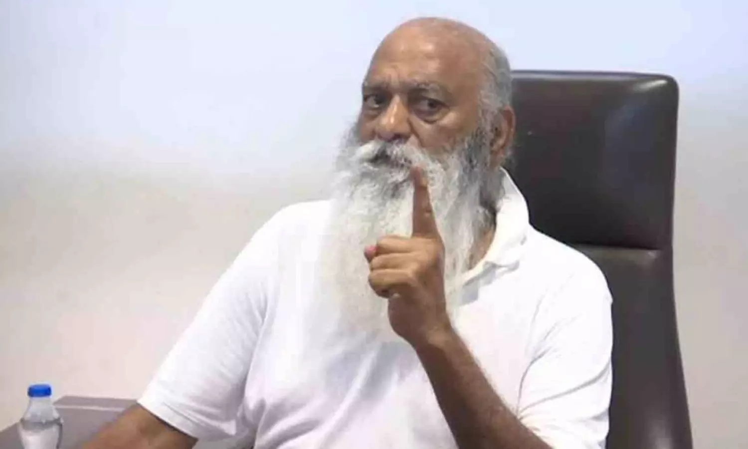 దమ్ముంటే రండి...ధర్మవర మాజీ ఎమ్మెల్యేకు తాడిపత్రి మునిసిపల్ ఛైర్మన్ జేసీ వార్నింగ్!