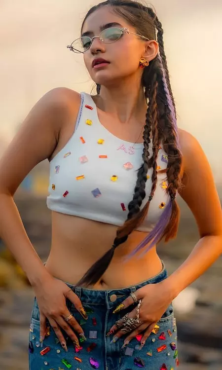 Anushka Sens Chameleon Glow: Favorite Look and Music Debut