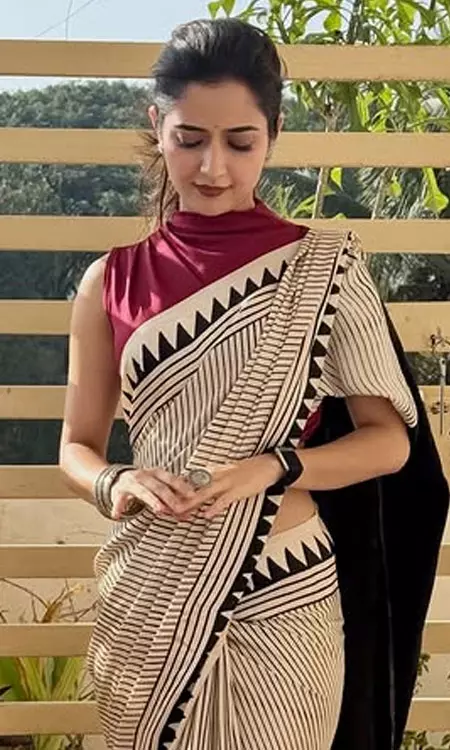 Ashika Ranganath Showcases Effortless Grace In Classic Silk Saree