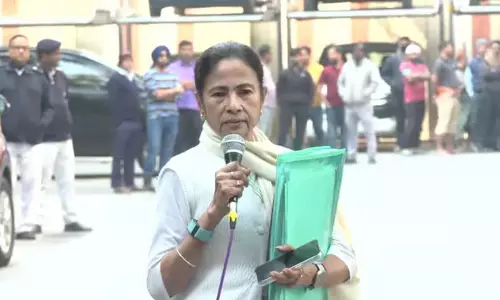 ఈడీతో ఢీ..డాక్యుమెంట్లు ఎత్తుకెళ్లిన మ‌మ‌త‌..బెంగాల్ లో ర‌చ్చ‌ర‌చ్చ‌