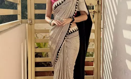 Ashika Ranganath Showcases Effortless Grace In Classic Silk Saree