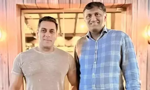మైత్రితో సల్మాన్‌ ఖాన్‌ ఫ్యామిలీ మ్యాన్‌