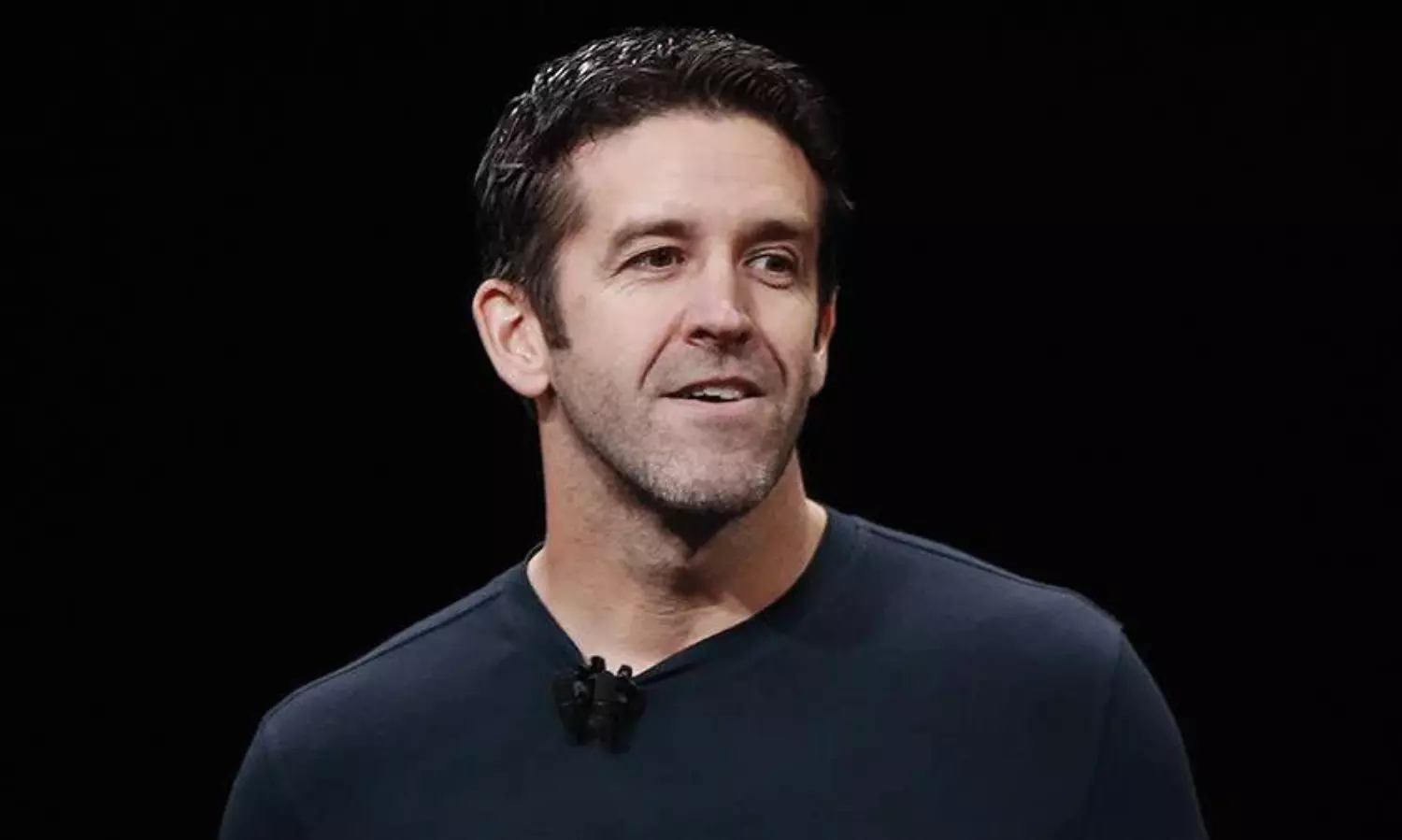 యాపిల్ తదుపరి వారసుడిగా హార్డ్‌వేర్ మాస్టర్!