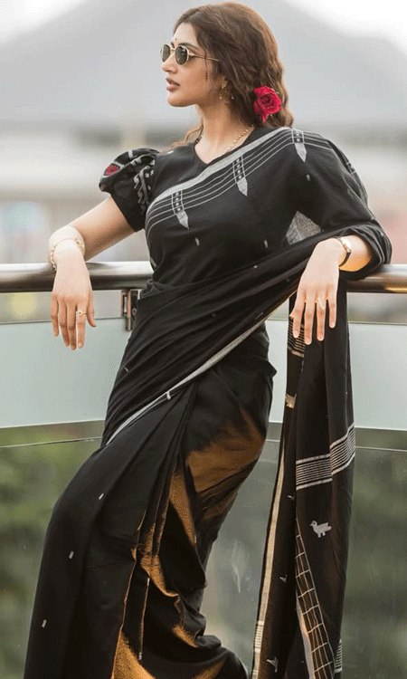 Sreeleelas Black Saree Magic: Parasakthi Promotions Shine