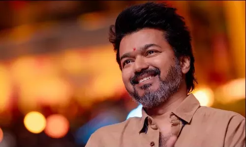 విజయ్ కే ఎందుకు?