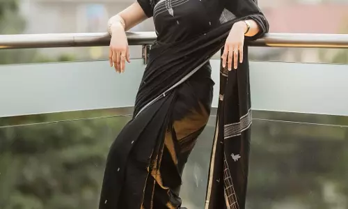 Sreeleelas Black Saree Magic: Parasakthi Promotions Shine