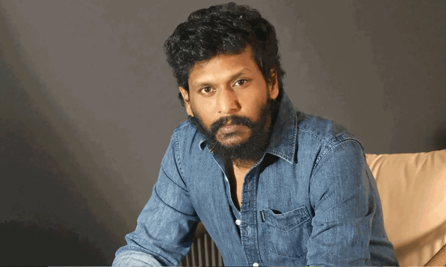 కూలి దెబ్బ కొట్టినా రెమ్యునరేషన్ తగ్గలేదా..? కూలి దెబ్బ కొట్టినా రెమ్యునరేషన్ తగ్గలేదా..?