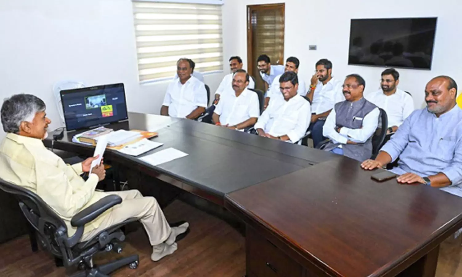 మంత్రి గారి ప‌నితీరు: మ‌ళ్లీ మారుతున్న లెక్క‌లు ..!