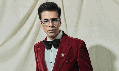 నువ్వు హీరో ఏంట్రా అని ఎగా దిగా చూసింది!