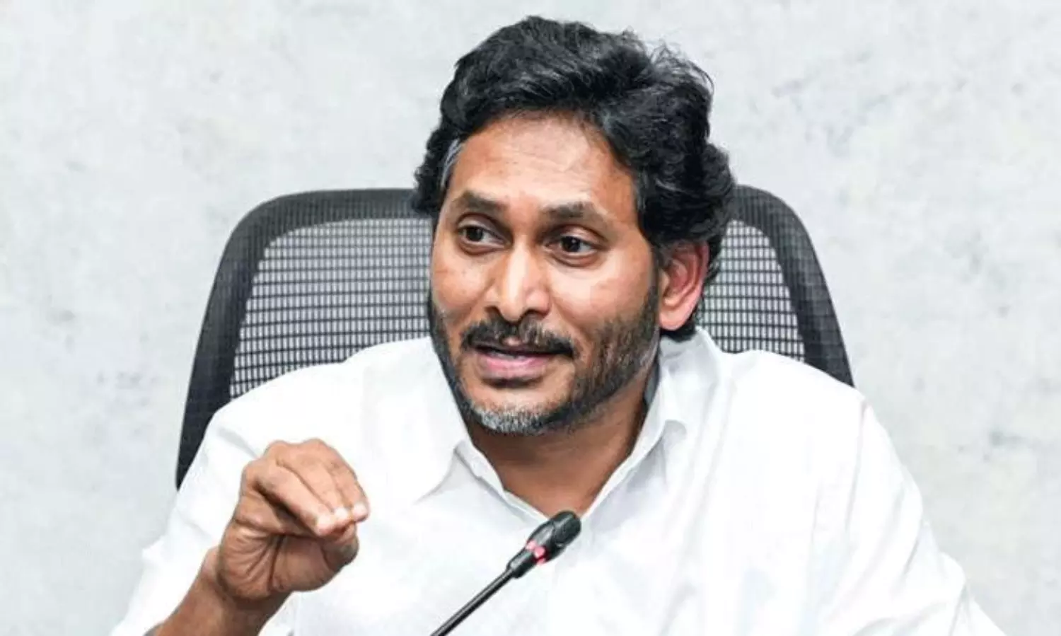 రేవంత్ సర్కార్ మీద ఫస్ట్ టైం జగన్ ఫైర్