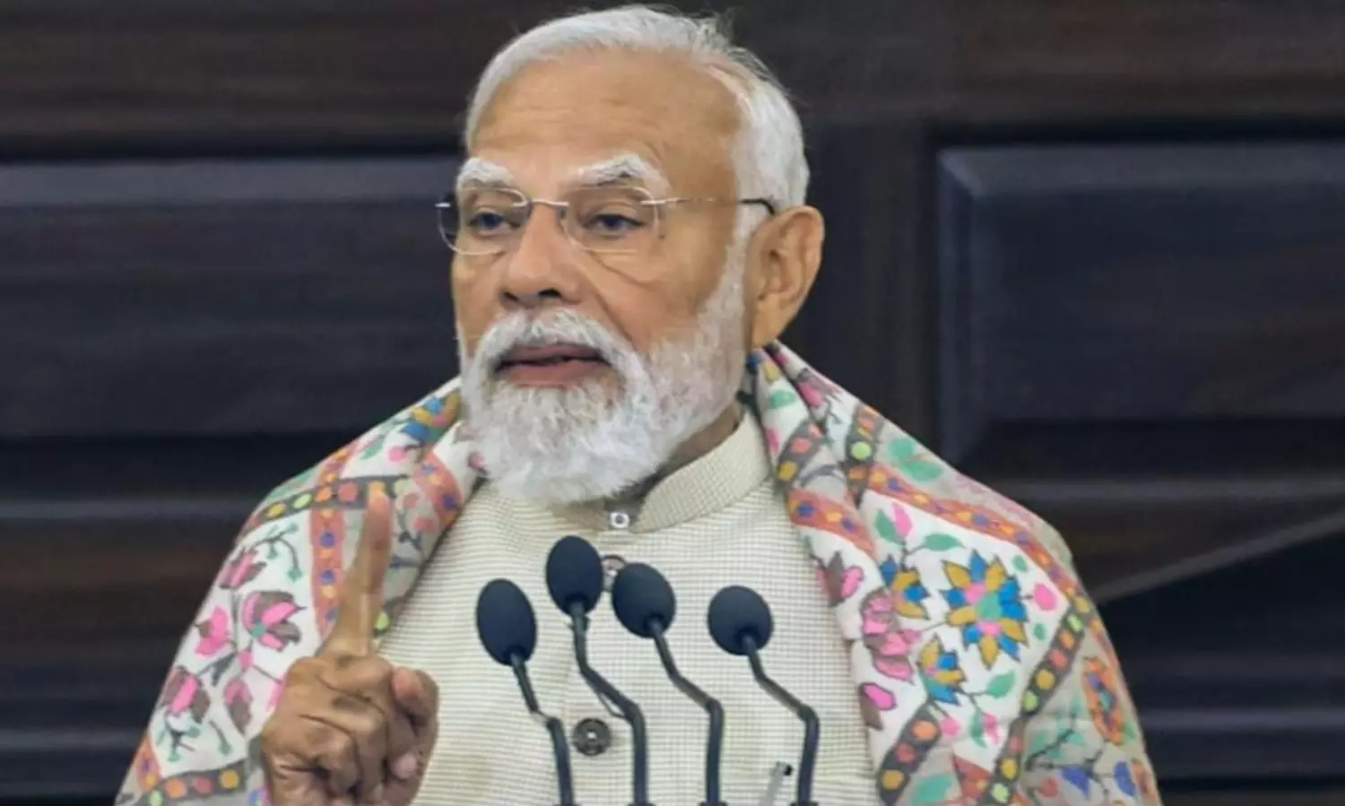 దేశంలో వారే బలవంతులు- నరేంద్ర మోడీ