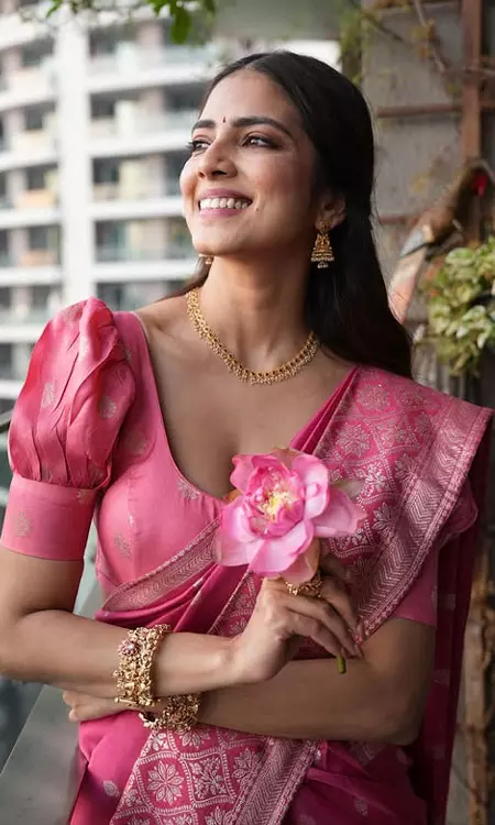 Malavika Mohanan Glows in a Classic Pink Saree Celebrates Sankranti Elegance