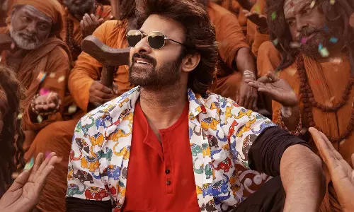 సంక్రాంతి రేసు.. రాజా సాబ్ పోరాడాల్సిందేనా?