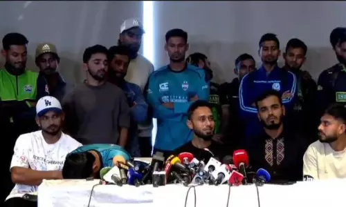 బంగ్లా క్రికెట‌ర్ల తిరుగుబాటు.. బీపీఎల్ మ్యాచ్ ల బాయ్ కాట్.. ర‌ద్దు