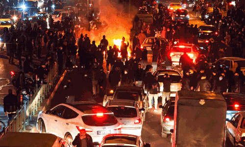 ఎక్కడికక్కడ శవాల గుట్టలు.. 12,000 దాటిన మృతులు!