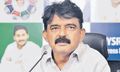 గ‌తం స‌రే.. ప్ర‌స్తుతం మాటేంటి పేర్ని గారు!