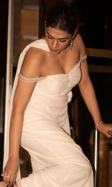 Shraddha Das: Timeless Elegance in White – A Career of Bold Choices