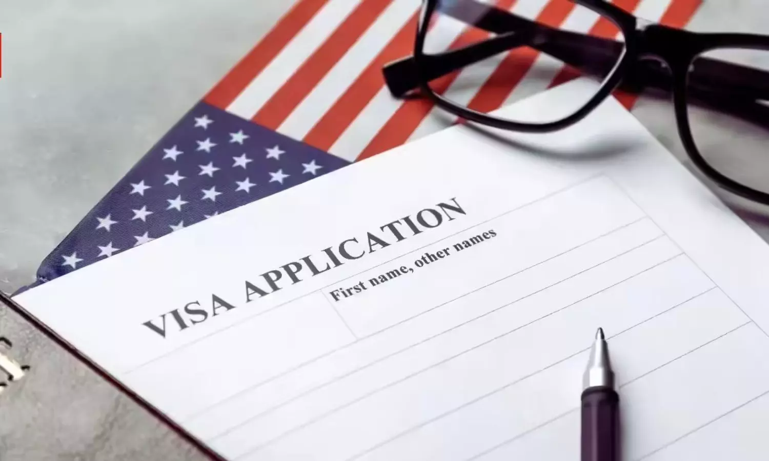 అమెరికా వీసా షాక్: కుదేలవుతున్న విదేశీ విద్యా రుణాల మార్కెట్!