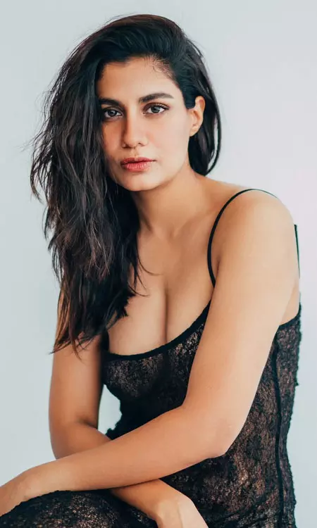 Shreya Dhanwanthary Keeps It Simple in Black Lace