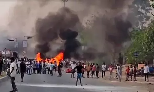 భారత్-బంగ్లా మధ్యలోని చికెన్ నెక్ నిర్బంధం.. కుట్రకోణం..? తీవ్ర ఉద్రిక్తతలు