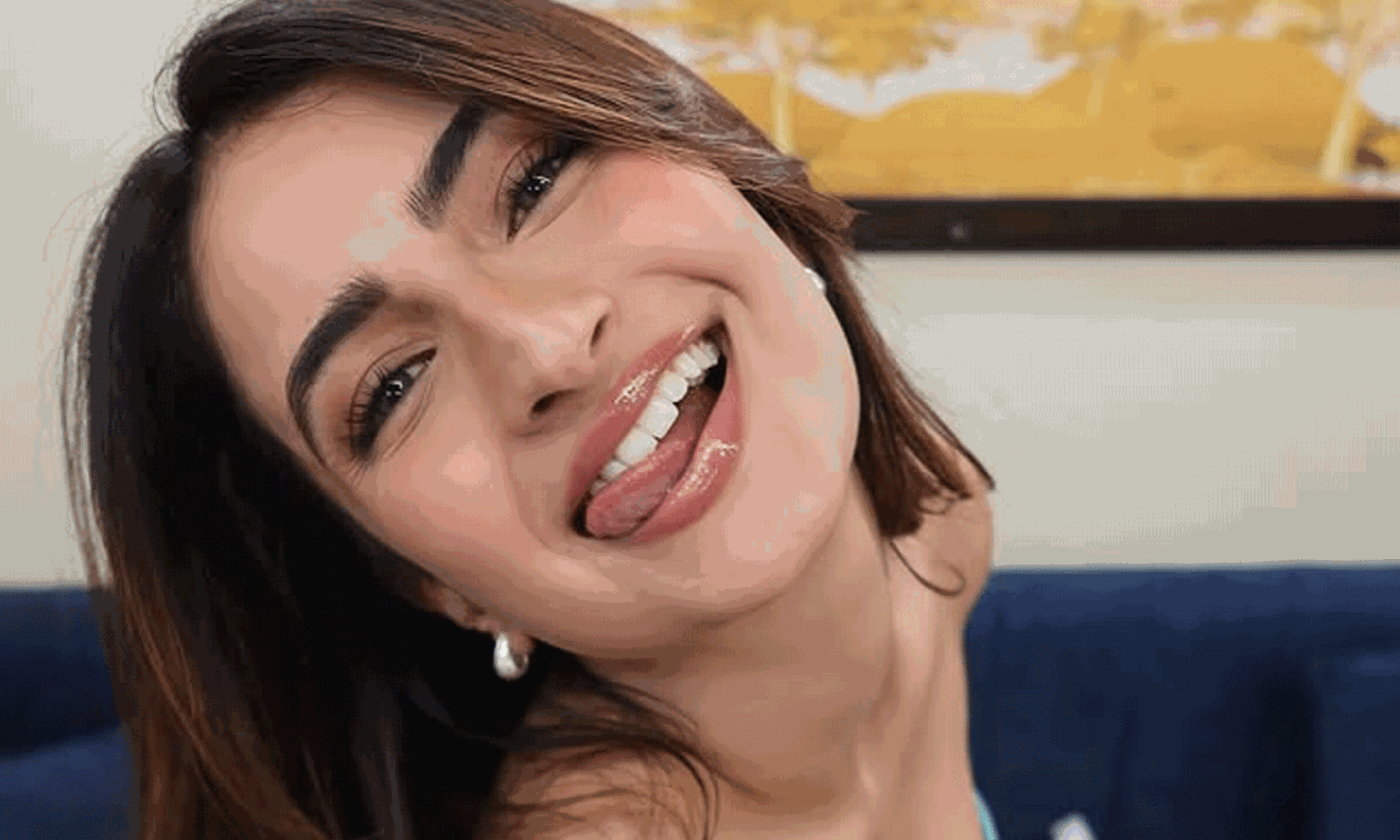 మందు గ్లాసుతో దొరికిపోయిన పాల‌క్ తివారీ