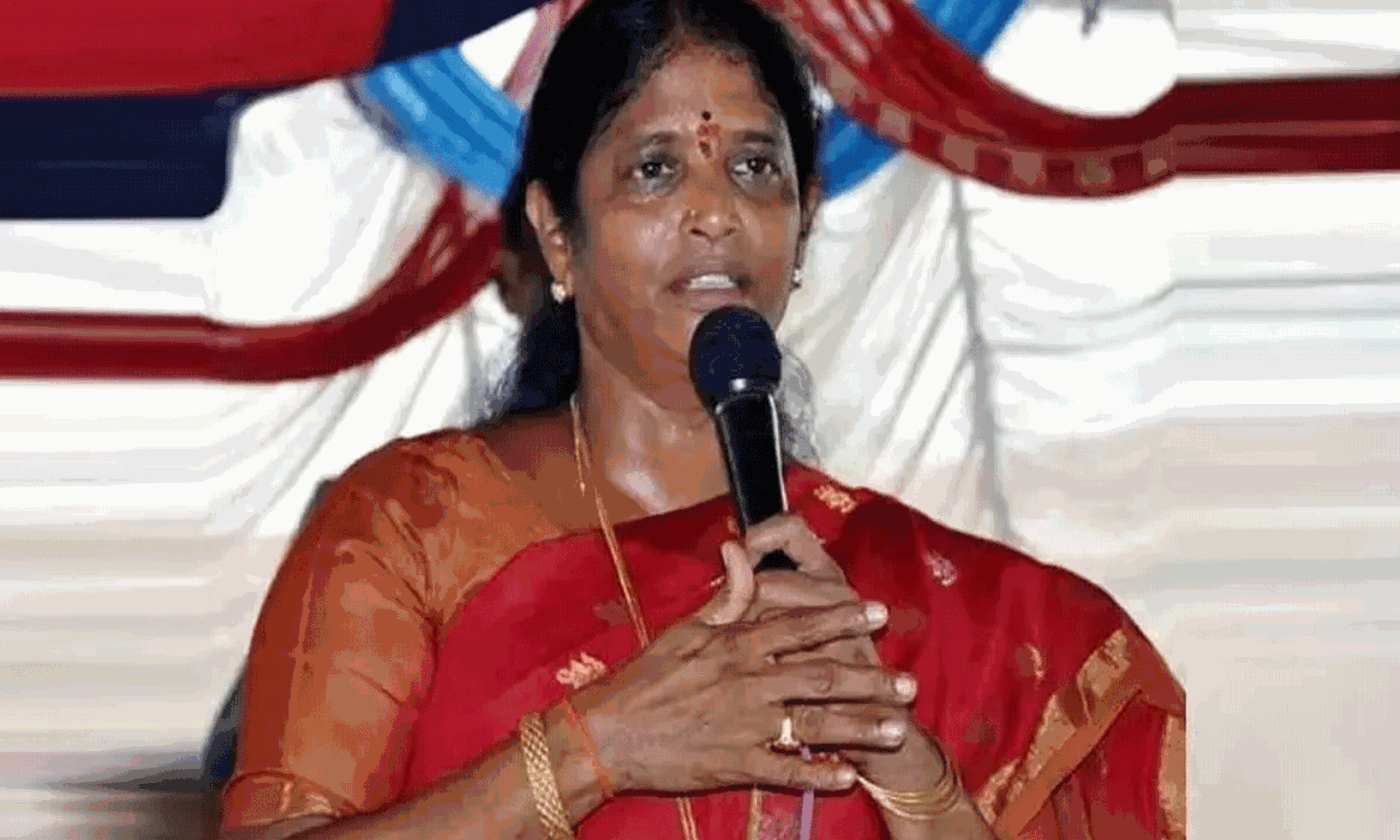 గీతలు స‌రిచేసుకుంటున్న మ‌హిళా నేత‌!