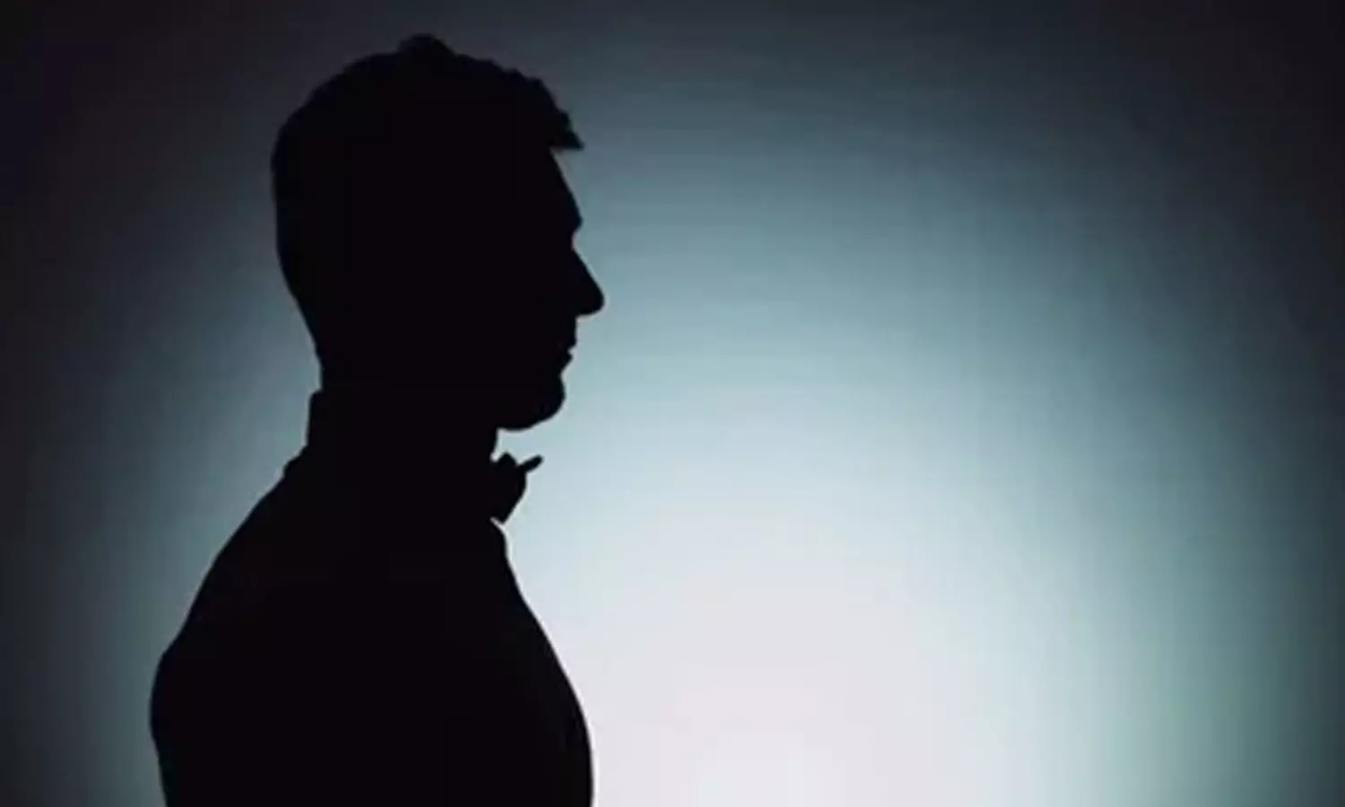 బస్సులో టచ్చింగ్  ఆరోపణల వీడియో... వైరల్  అవ్వడంతో వ్యక్తి ఆత్మహత్య!