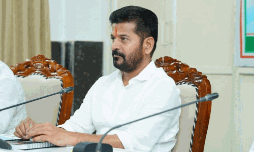 మీ పంచాయితీ మాపై రుద్దొద్దు:  మీడియాకు రేవంత్ మాస్ వార్నింగ్‌