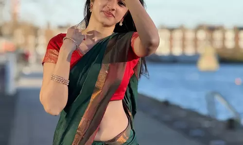 Nuveksha stuns in green saree rising beauty of tollywood