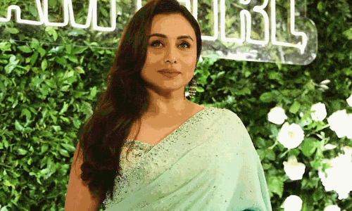 కుమార్తెకే భ‌య‌ప‌డుతోన్న మామ్!