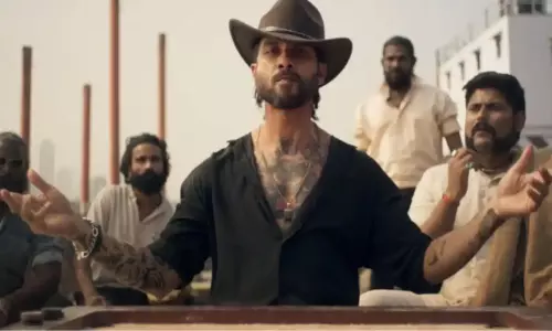 మా నాన్న గ్యాంగ్ స్ట‌ర్ కాదు.. క్రిమిన‌ల్ కాదు.. స్టార్ హీరోకి కొత్త చిక్కులు!