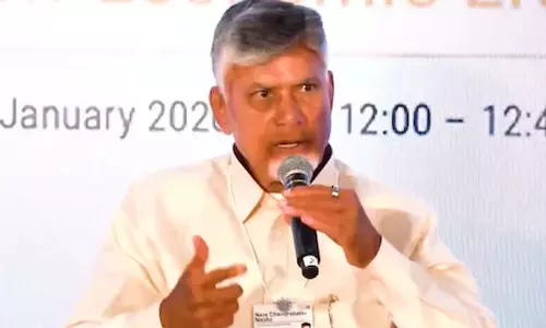 వారిక రారు.. స్వేచ్ఛ‌గా ఏపీకి రావొచ్చు:  చంద్ర‌బాబు