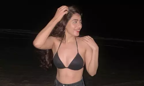 Moonlit Magic: Aarti Chhikara’s Midnight Beach Fashion