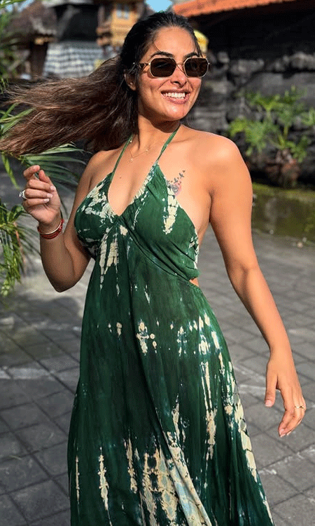 Divi Vadthya�s Effortless Elegance in Every Frame