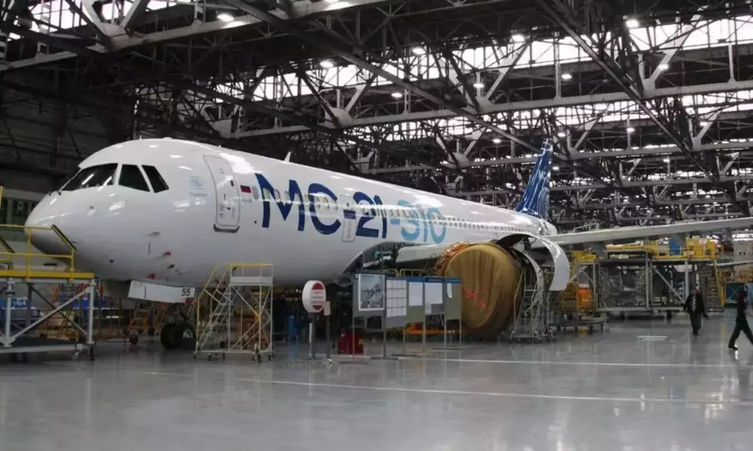 బోయింగ్.. ఎయిర్ బస్ లకు పోటీగా భారత్ లో రష్యా విమానాలు బోయింగ్.. ఎయిర్ బస్ లకు పోటీగా భారత్ లో రష్యా విమానాలు