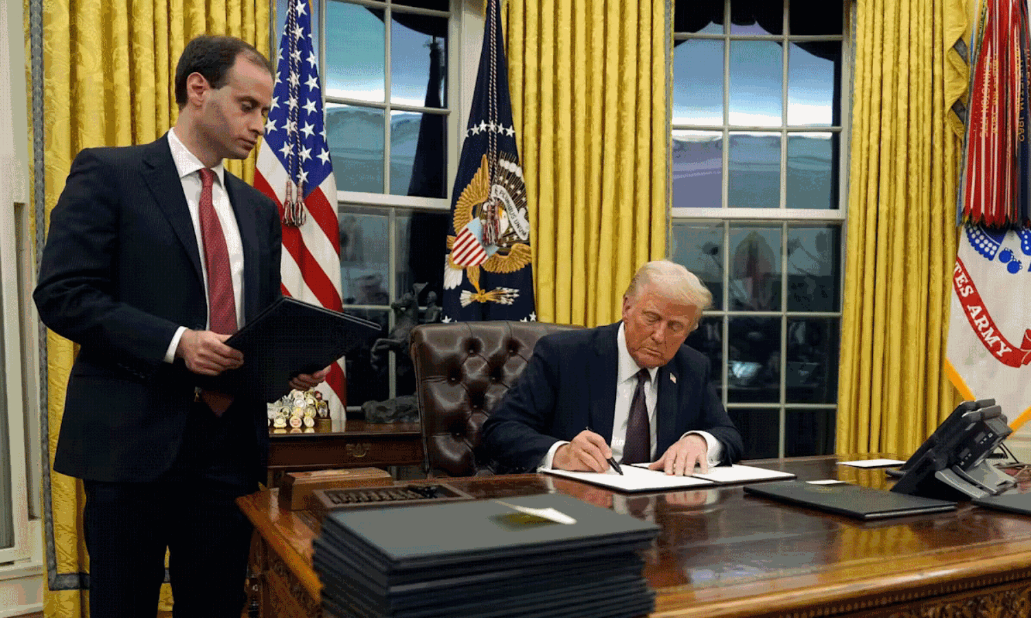 ప్ర‌పంచ ఆరోగ్య సంస్థ‌కు ట్రంప్ షాక్... బ‌య‌టికొచ్చిన అమెరికా