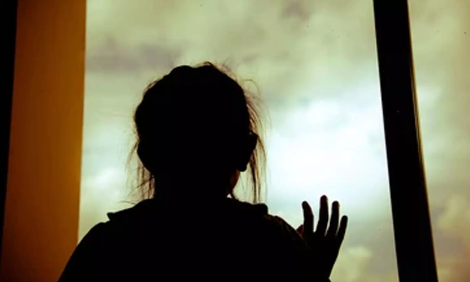 ఇన్ స్టాలో పరిచయం.. ఇల్లు వదిలి బాలుడి ఇంటికి వెళ్లిన మైనర్ బాలిక