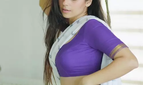 Rose Sardanas Fashion is All You Need to See Today