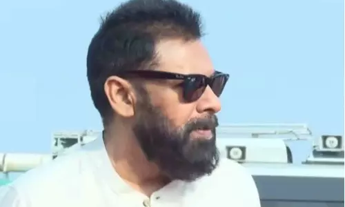 పవన్ ను కలిసే వరకు స్కూల్ కు వెళ్లనంటున్న తొమ్మిదేళ్ల అంధ బాలిక