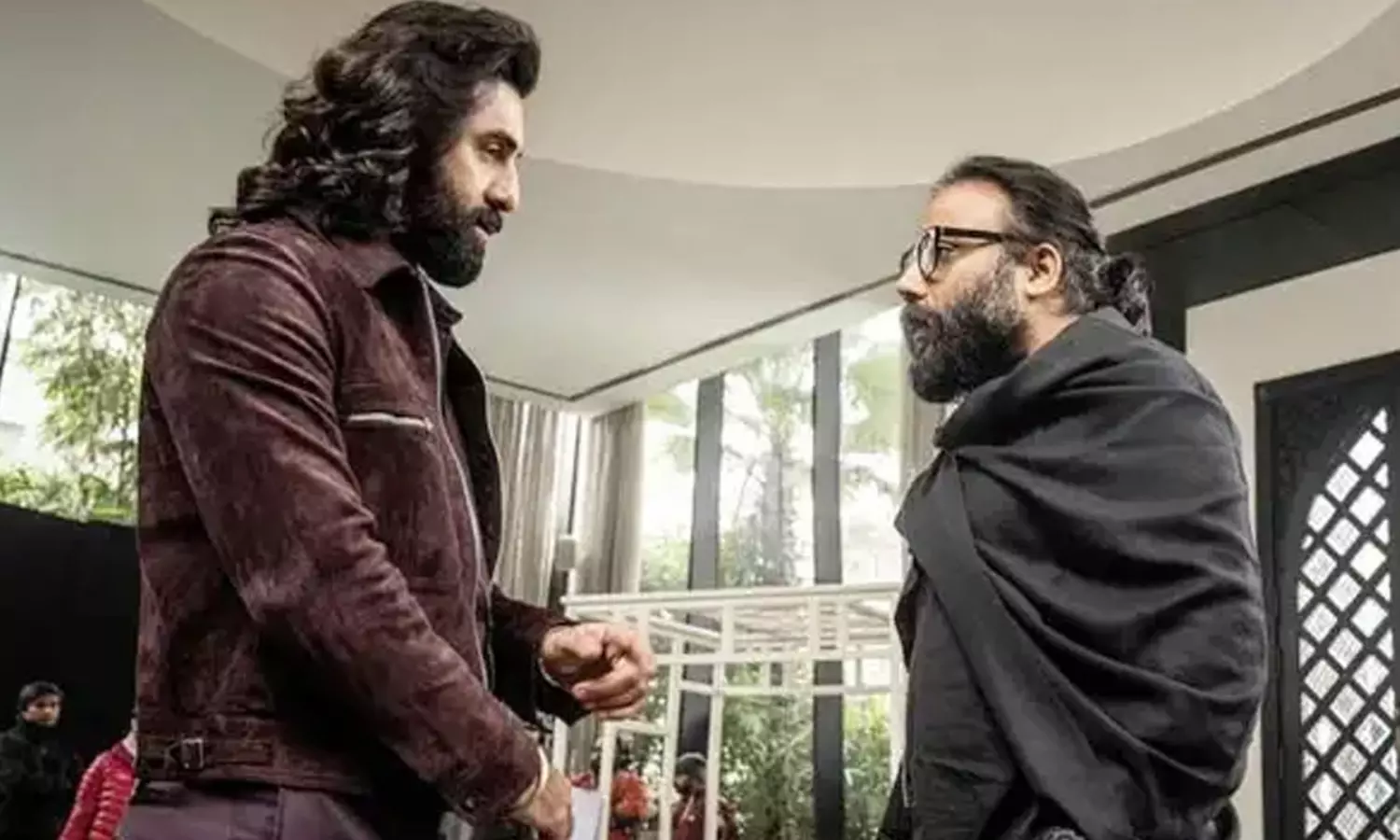 సందీప్ వంగా డబుల్ సర్ప్రైజ్? వచ్చేదెప్పుడు?