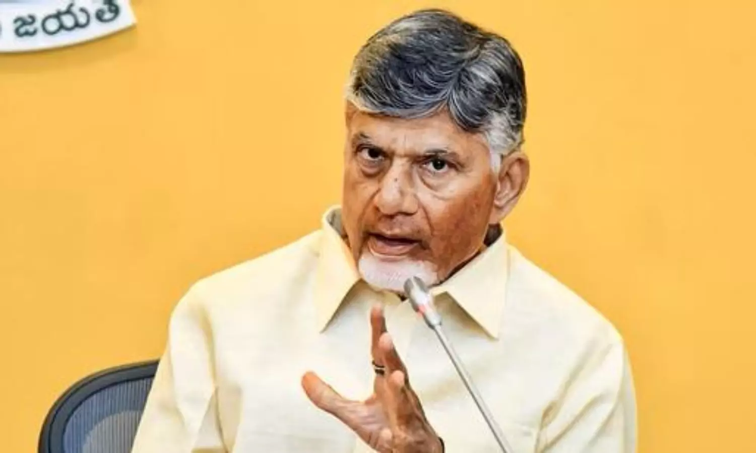 వైఎస్సార్ సీఎం కాకుండా 2004లో టీడీపీ గెలిచి ఉంటే ? వైఎస్సార్ సీఎం కాకుండా 2004లో టీడీపీ గెలిచి ఉంటే ?