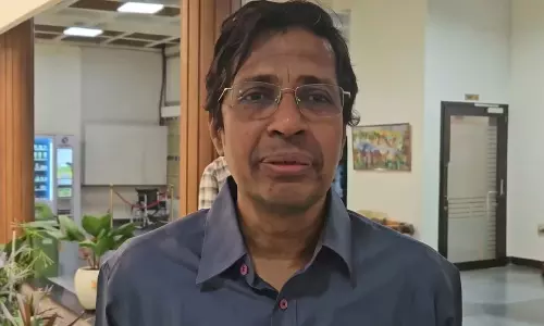 వి. కామకోటికి పద్మశ్రీ...  సోషల్  మీడియాలో ఇంత రచ్చ ఎందుకు..!