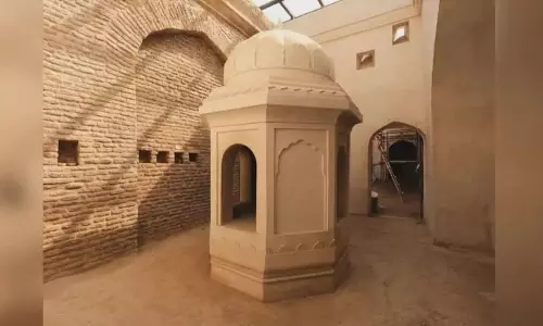 సడెన్ చేంజ్ : రాముడు కొడుకు ఆలయంకట్టిన పాక్