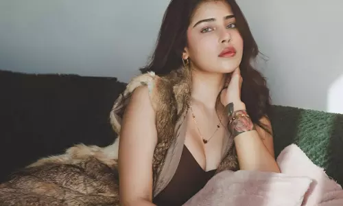 Edin Rose Goes for a Clean and Easy Fashion Mood