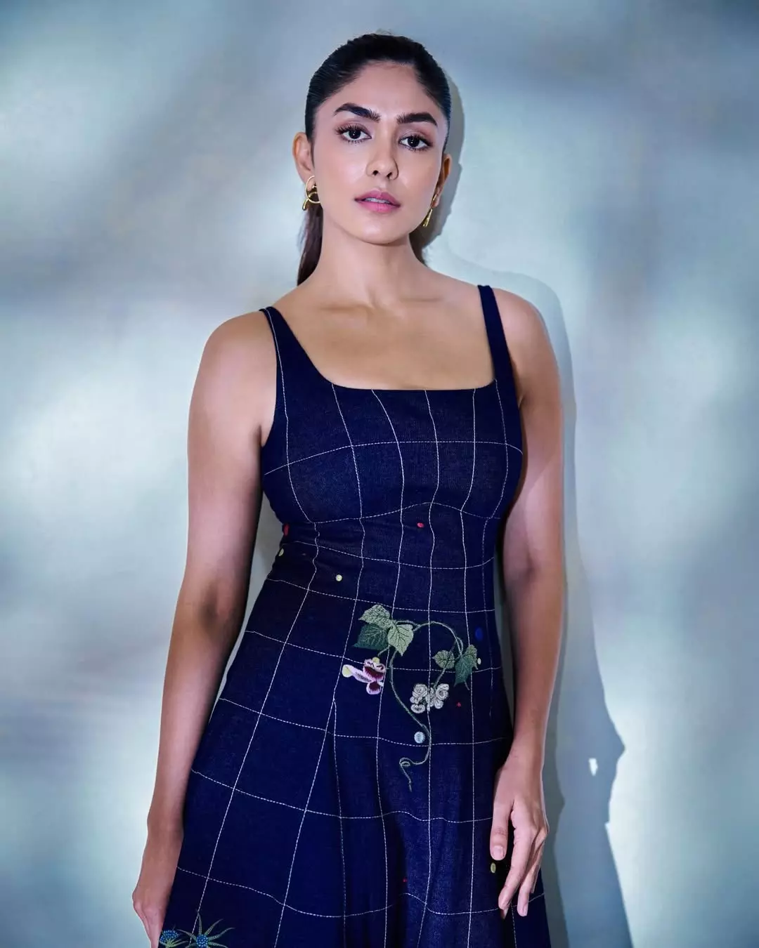 Mrunal Thakur: Beauty, Brilliance & Bold Choices Mrunal Thakur: Beauty, Brilliance & Bold Choices
