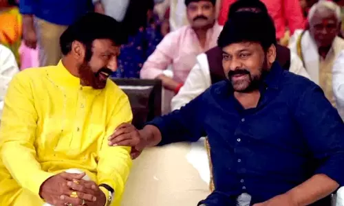 ఒకే నేపథ్యం.. బాలయ్య వర్సెస్ చిరు.. నెగ్గేదెవరు?