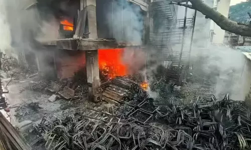 హైడ్రా సంచలన నిర్ణయం.. కమర్షియల్ భవనాల్లో తనిఖీలు