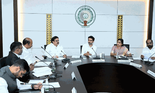 ఏపీలో సోషల్ మీడియా నిషేధం.. ఐటీ మంత్రి లోకేశ్ సీరియస్ యాక్షన్